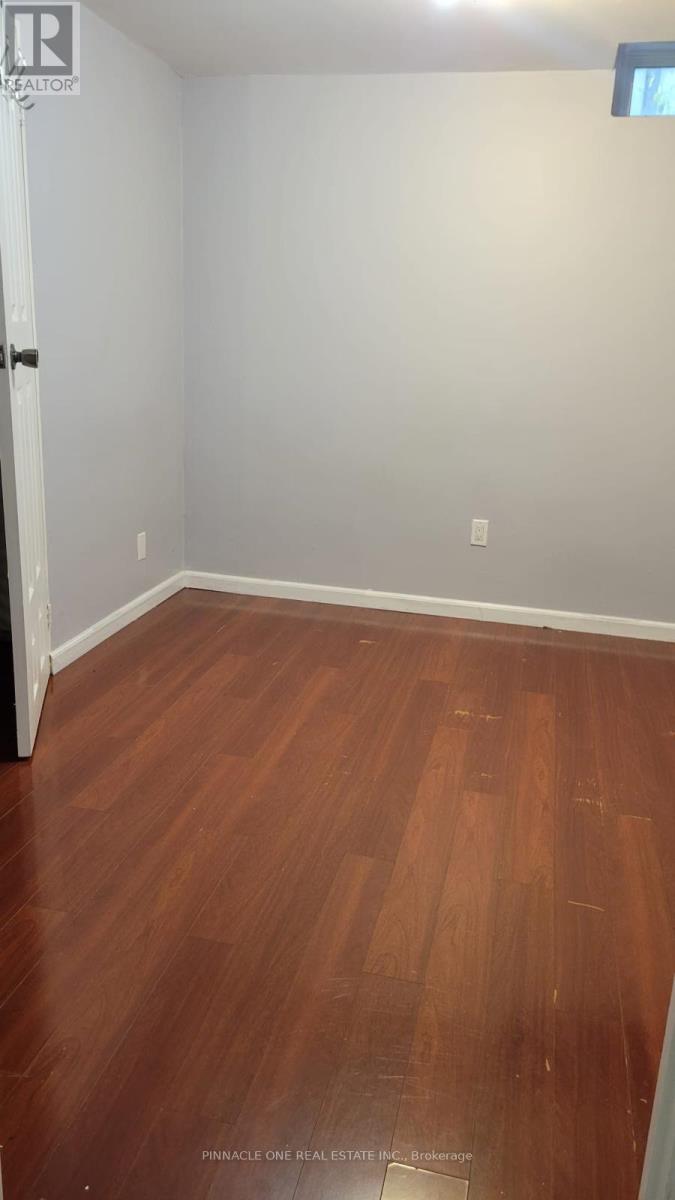 Lower - 979 Rambleberry Avenue, Pickering, Ontario  L1V 5Y6 - Photo 4 - E12474704