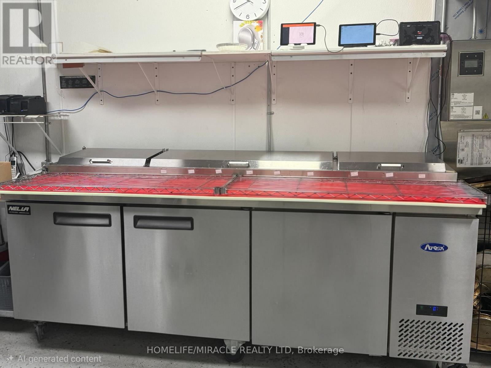 1120 Victoria Street, Kitchener, Ontario N2B 3T2 - Photo 2 - X12519216