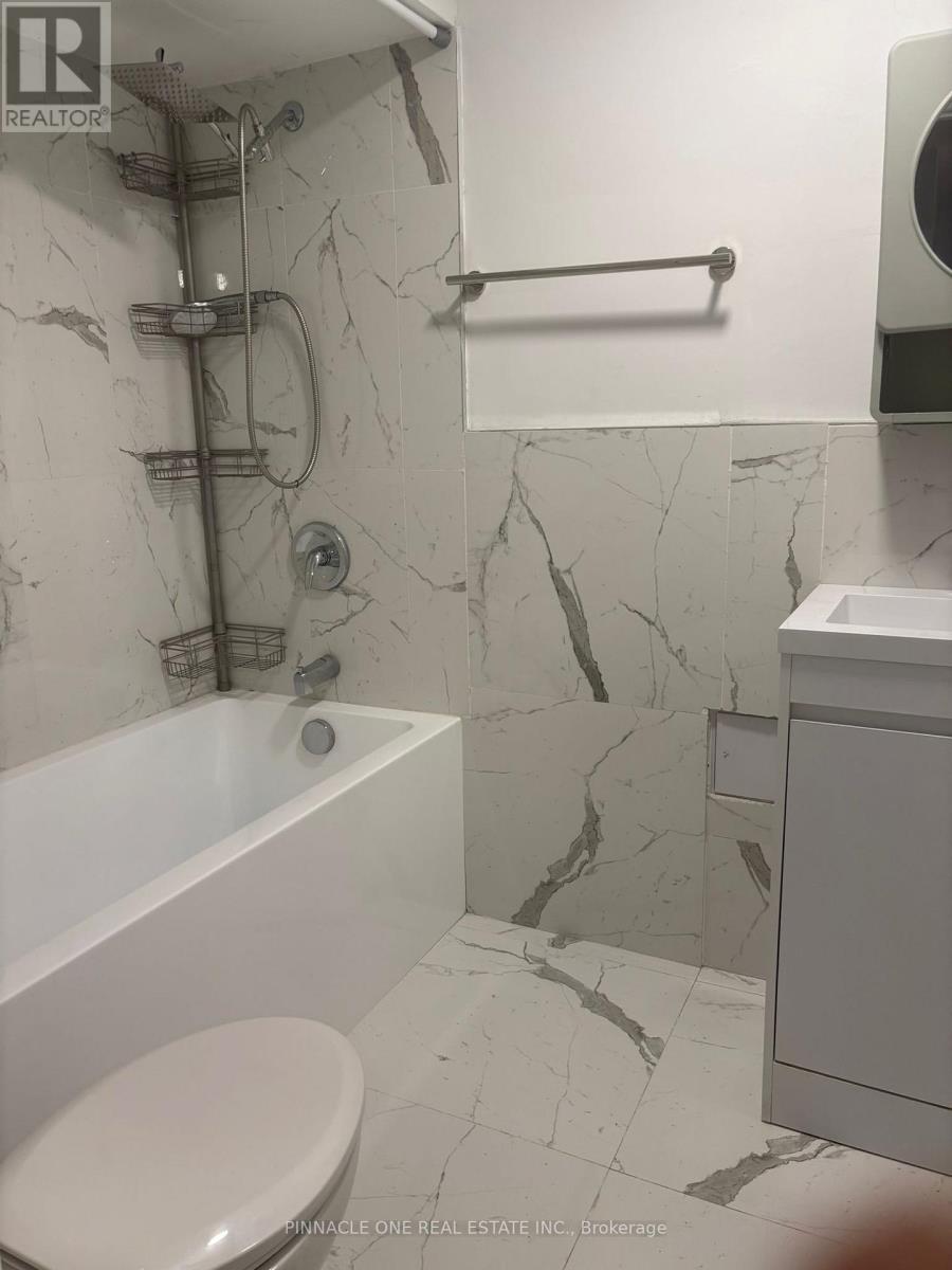 Lower - 979 Rambleberry Avenue, Pickering, Ontario  L1V 5Y6 - Photo 3 - E12474704