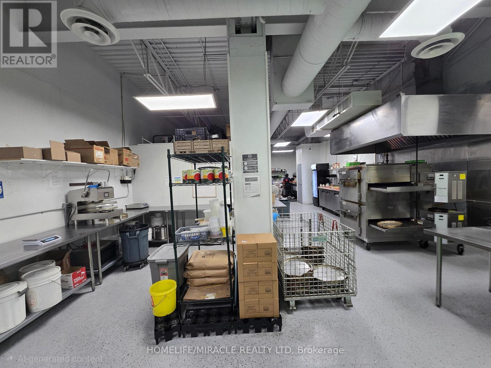 1120 Victoria Street, Kitchener, Ontario N2B 3T2 - Photo 6 - X12519216