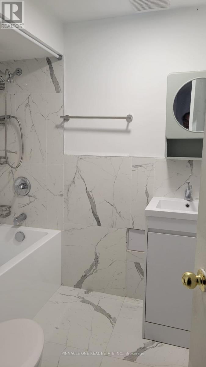 Lower - 979 Rambleberry Avenue, Pickering, Ontario  L1V 5Y6 - Photo 8 - E12474704