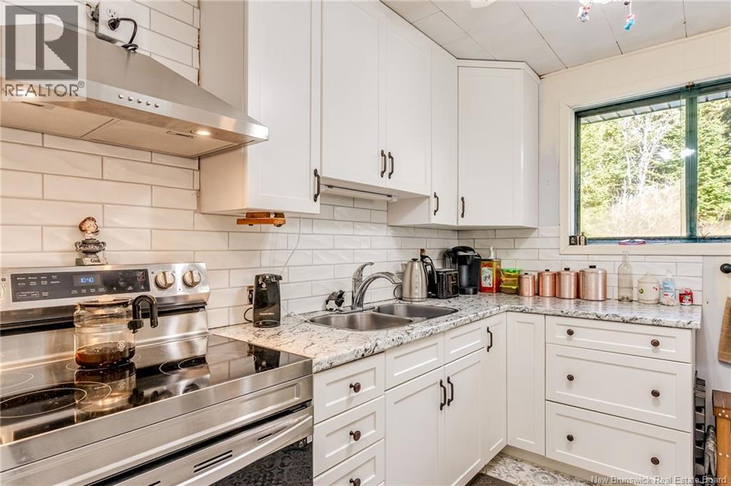 2419 Red Head Road, Saint John, New Brunswick  E2P 1J5 - Photo 9 - NB129894