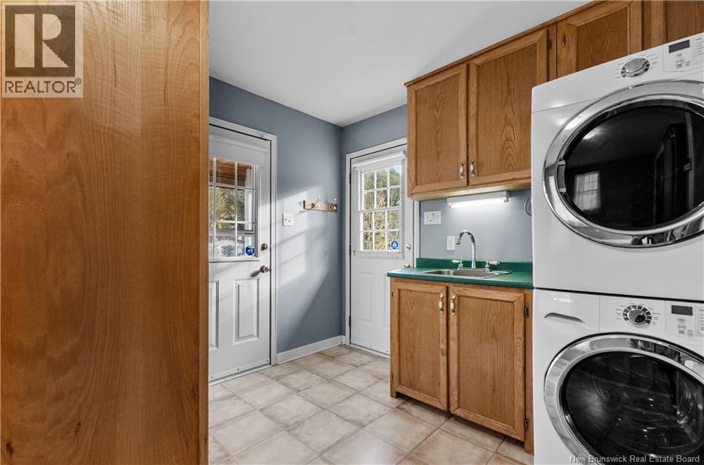 306 Cherry Avenue, Fredericton, New Brunswick  E3A 1Z5 - Photo 16 - NB129873