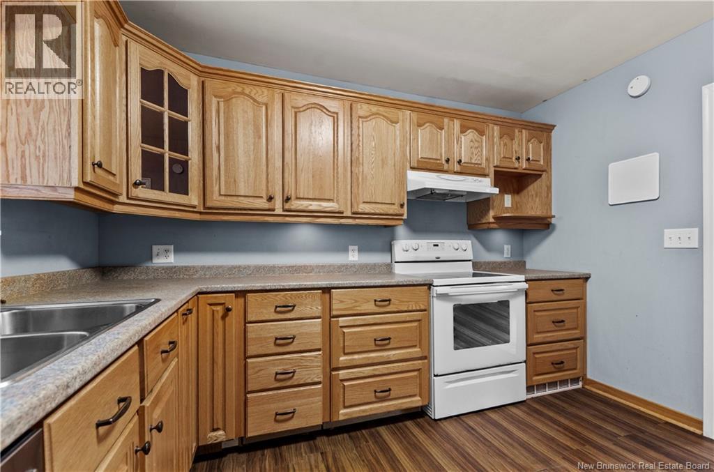 306 Cherry Avenue, Fredericton, New Brunswick  E3A 1Z5 - Photo 17 - NB129873