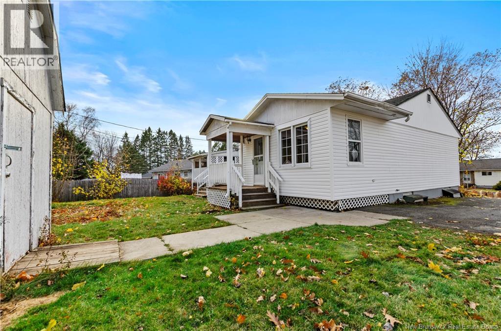 306 Cherry Avenue, Fredericton, New Brunswick  E3A 1Z5 - Photo 37 - NB129873