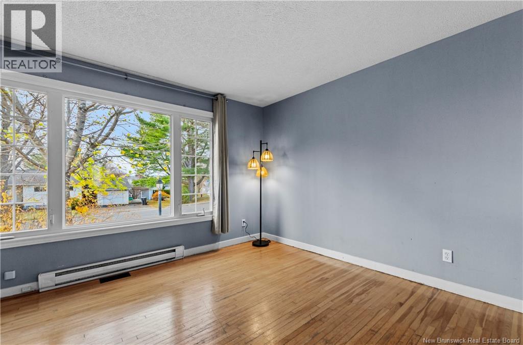 306 Cherry Avenue, Fredericton, New Brunswick  E3A 1Z5 - Photo 9 - NB129873