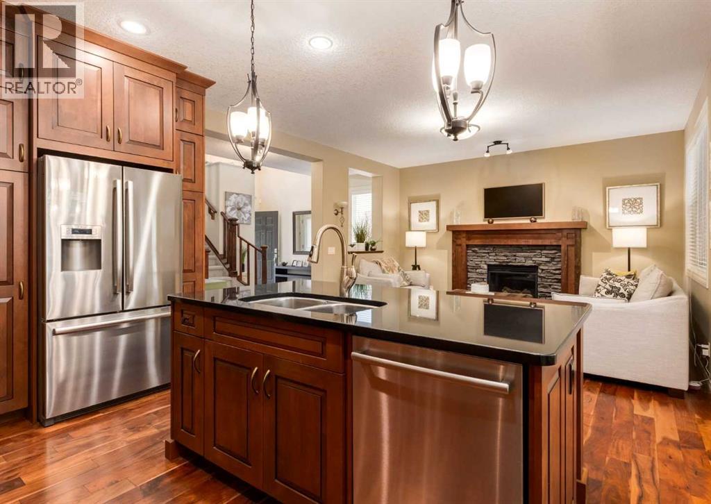 73 Cranarch Court Se, Calgary, Alberta  T3M 0S6 - Photo 5 - A2268470