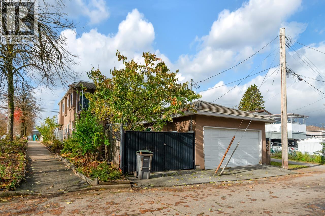 4694 Mchardy Street, Vancouver, British Columbia  V5R 4C3 - Photo 22 - R3066193