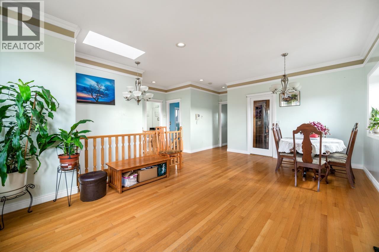 4694 Mchardy Street, Vancouver, British Columbia  V5R 4C3 - Photo 3 - R3066193