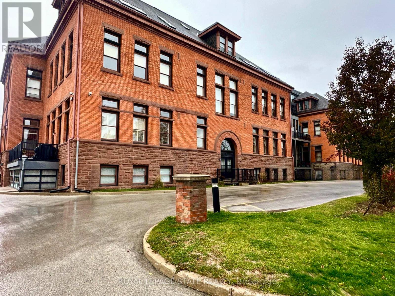 310 - 200 Stinson Street, Hamilton, Ontario  L8N 4J5 - Photo 2 - X12529860