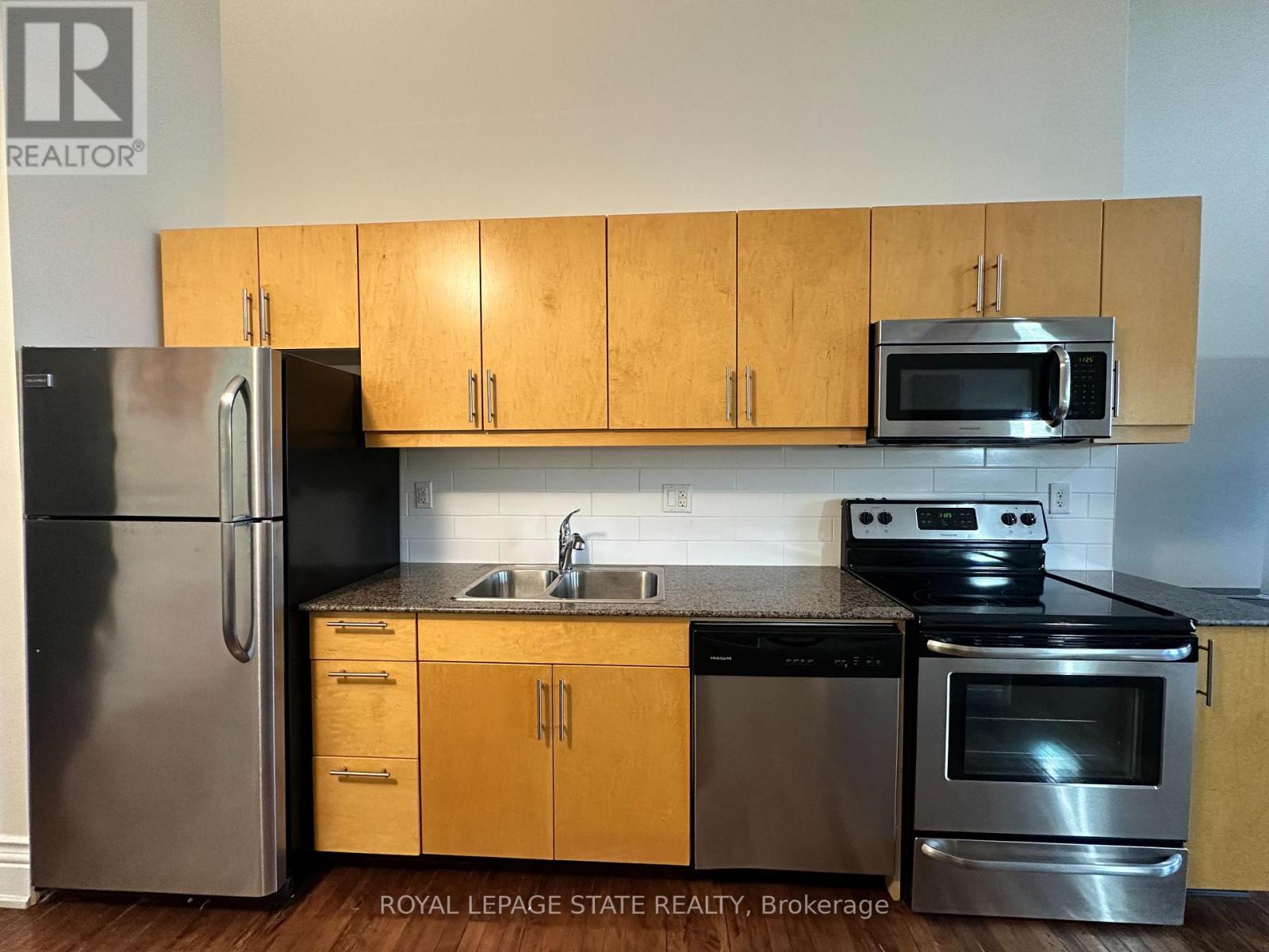 310 - 200 Stinson Street, Hamilton, Ontario  L8N 4J5 - Photo 9 - X12529860