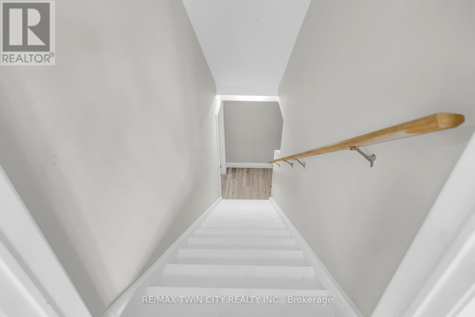 273 Woodbine Avenue, Kitchener, Ontario  N2R 0P7 - Photo 32 - X12529890