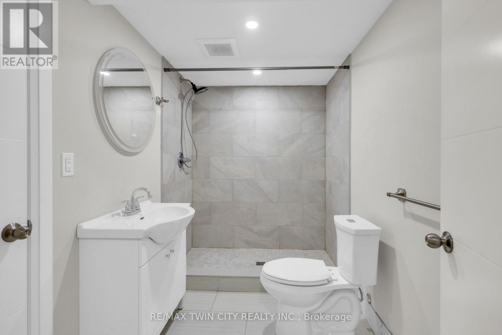 273 Woodbine Avenue, Kitchener, Ontario  N2R 0P7 - Photo 35 - X12529890