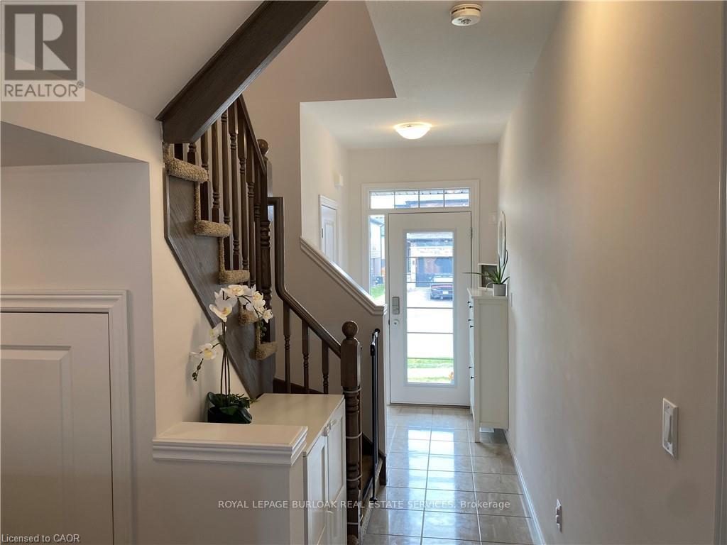 34 Baker Lane, Brant, Ontario  N3L 0J7 - Photo 4 - X12530008