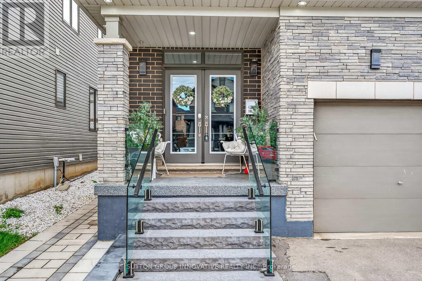 18 Lise Lane, Haldimand, Ontario  N3W 0C7 - Photo 2 - X12530022