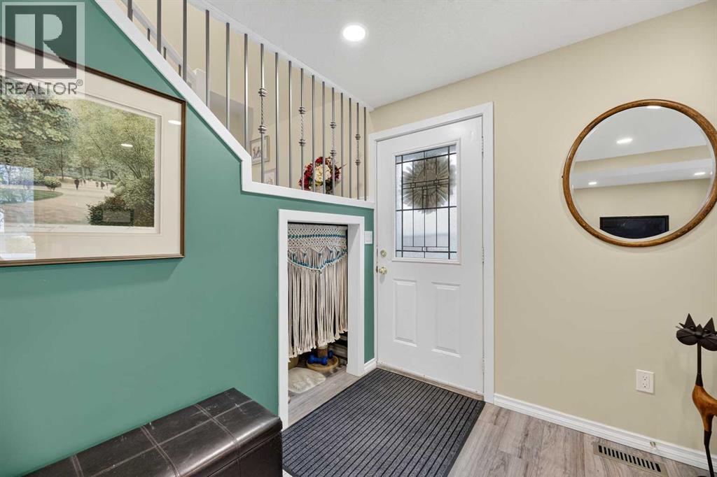 29 Westheights Drive, Didsbury, Alberta  T0M 0W0 - Photo 2 - A2269087