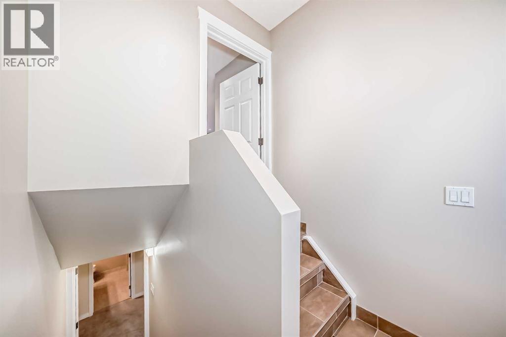 6623 Lakeview Drive Sw, Calgary, Alberta  T3E 5T2 - Photo 2 - A2269409