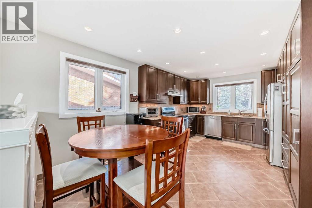 6623 Lakeview Drive Sw, Calgary, Alberta  T3E 5T2 - Photo 7 - A2269409