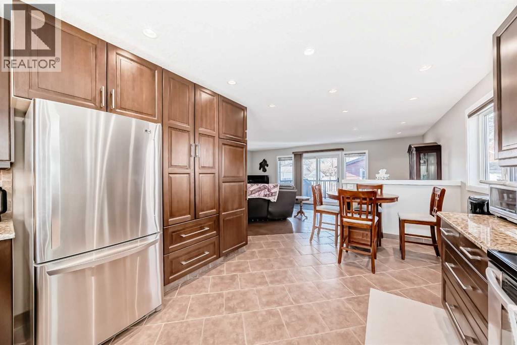 6623 Lakeview Drive Sw, Calgary, Alberta  T3E 5T2 - Photo 4 - A2269409