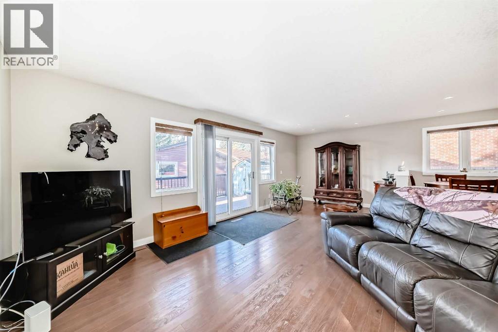 6623 Lakeview Drive Sw, Calgary, Alberta  T3E 5T2 - Photo 10 - A2269409