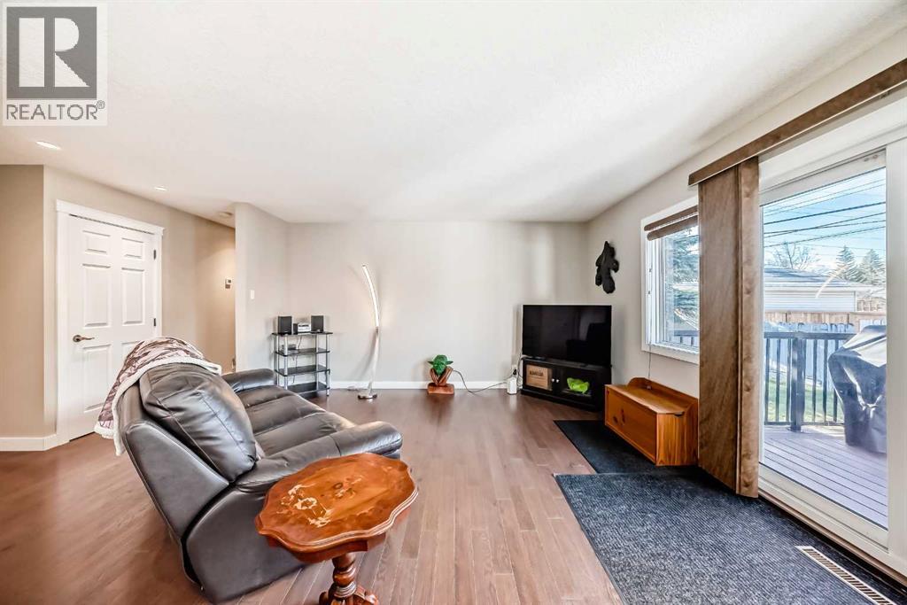 6623 Lakeview Drive Sw, Calgary, Alberta  T3E 5T2 - Photo 8 - A2269409