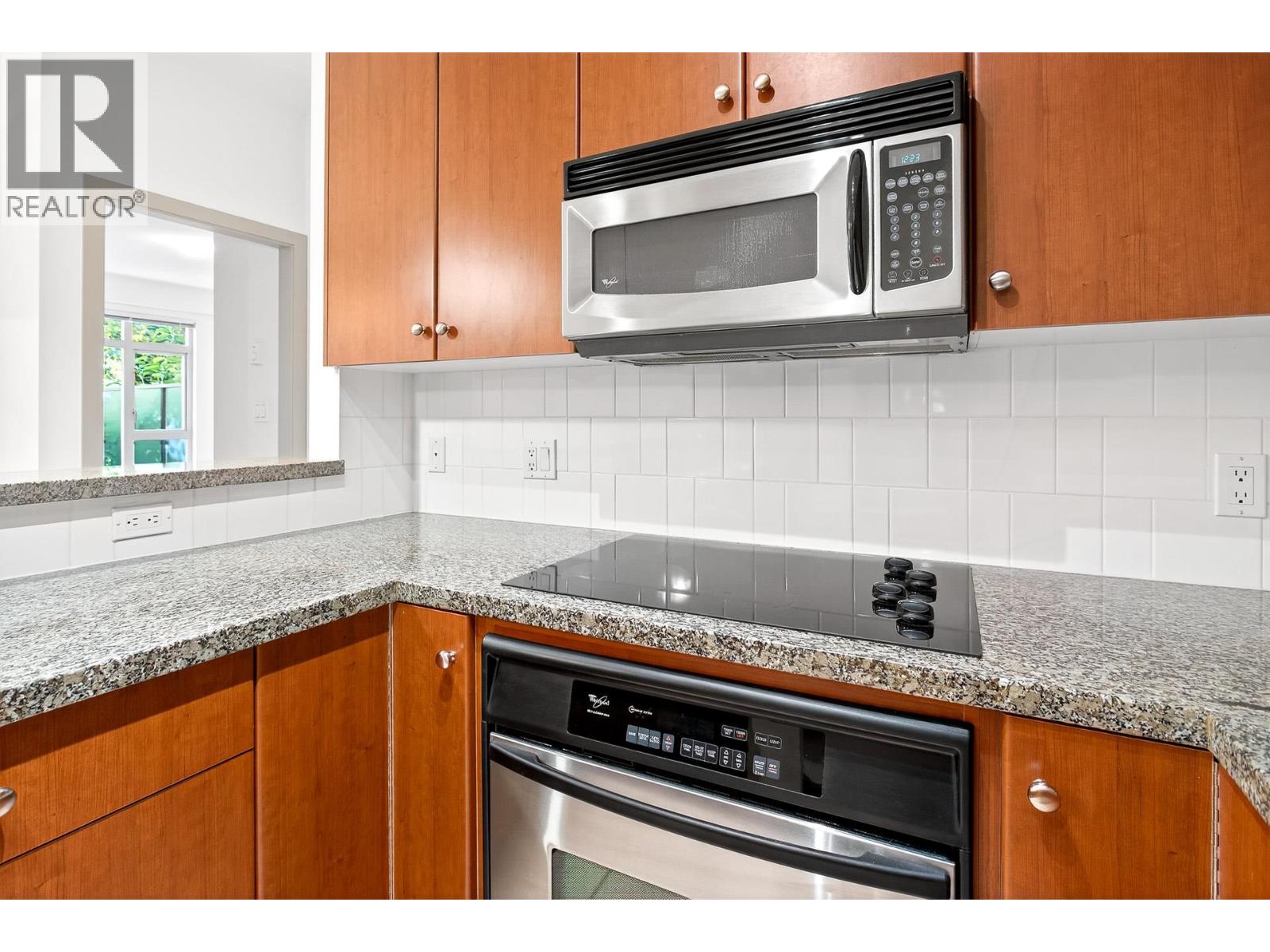 111 100 Capilano Road, Port Moody, British Columbia  V3H 5M9 - Photo 5 - R3059512