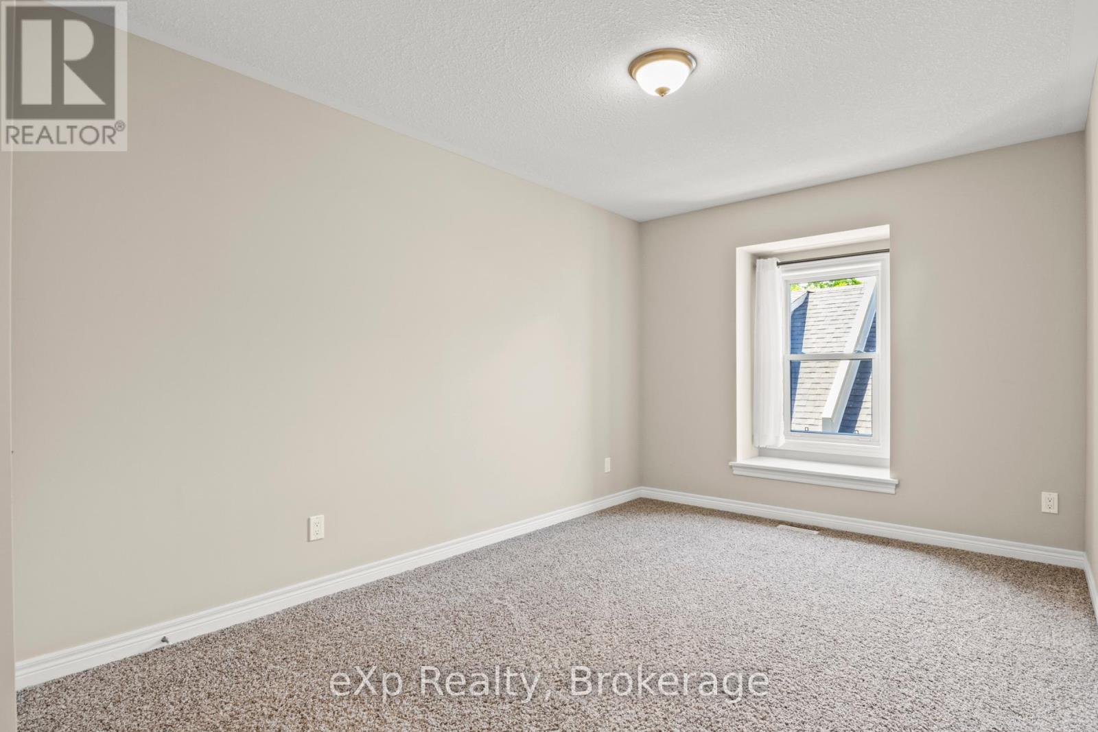 74a Cardigan Street, Guelph, Ontario  N1H 0A4 - Photo 26 - X12529618