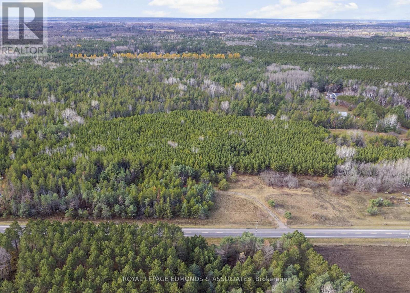 939 Beachburg Road, Whitewater Region, Ontario  K0J 1C0 - Photo 4 - X12528140