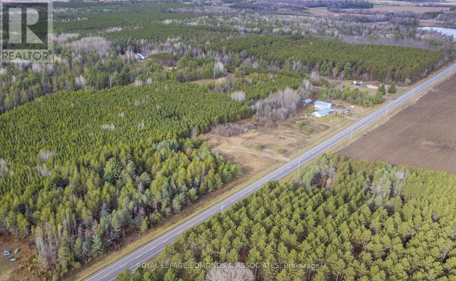 939 Beachburg Road, Whitewater Region, Ontario  K0J 1C0 - Photo 5 - X12528140