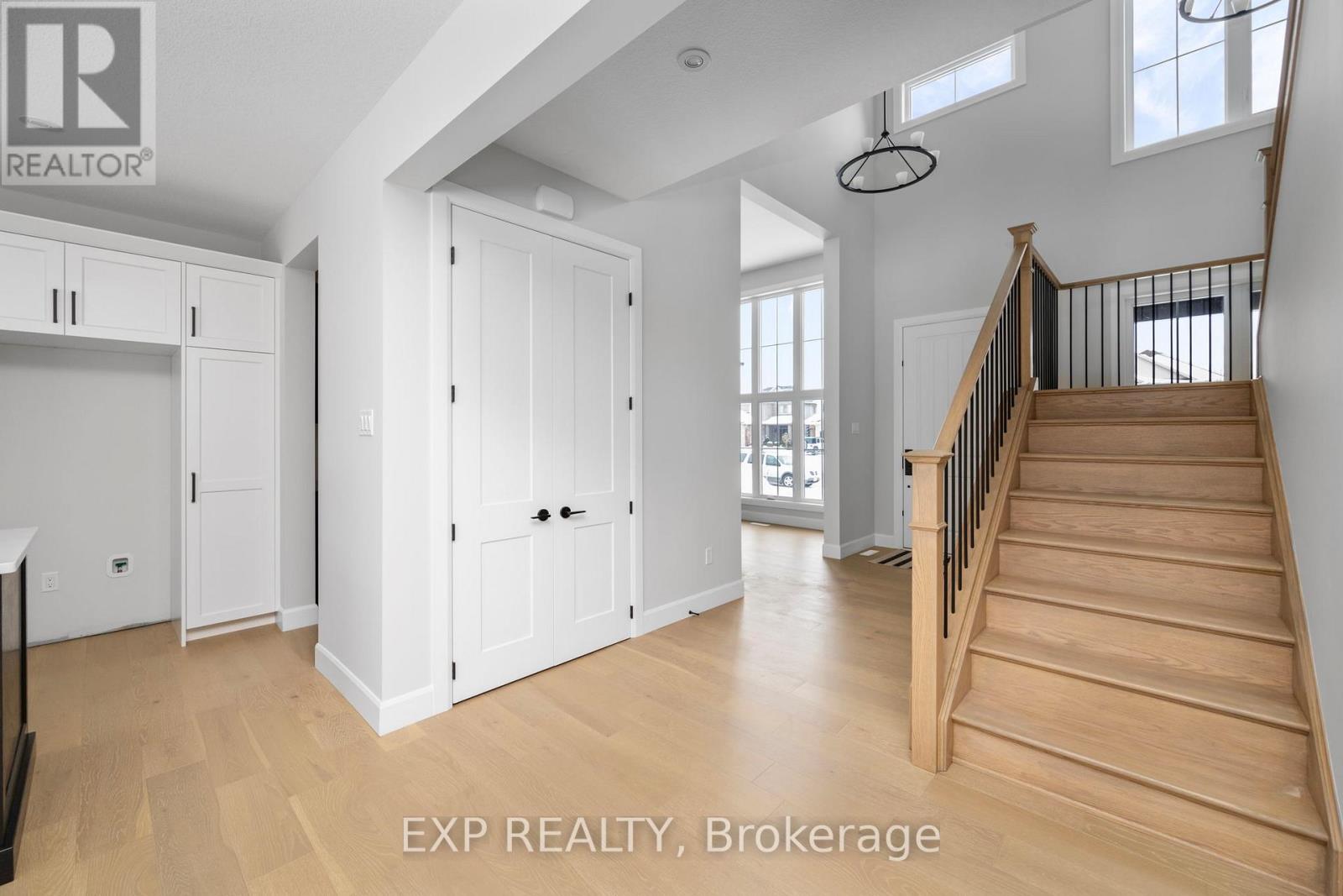 2060 Wickerson Road, London South, Ontario  N6K 5C4 - Photo 11 - X12405711