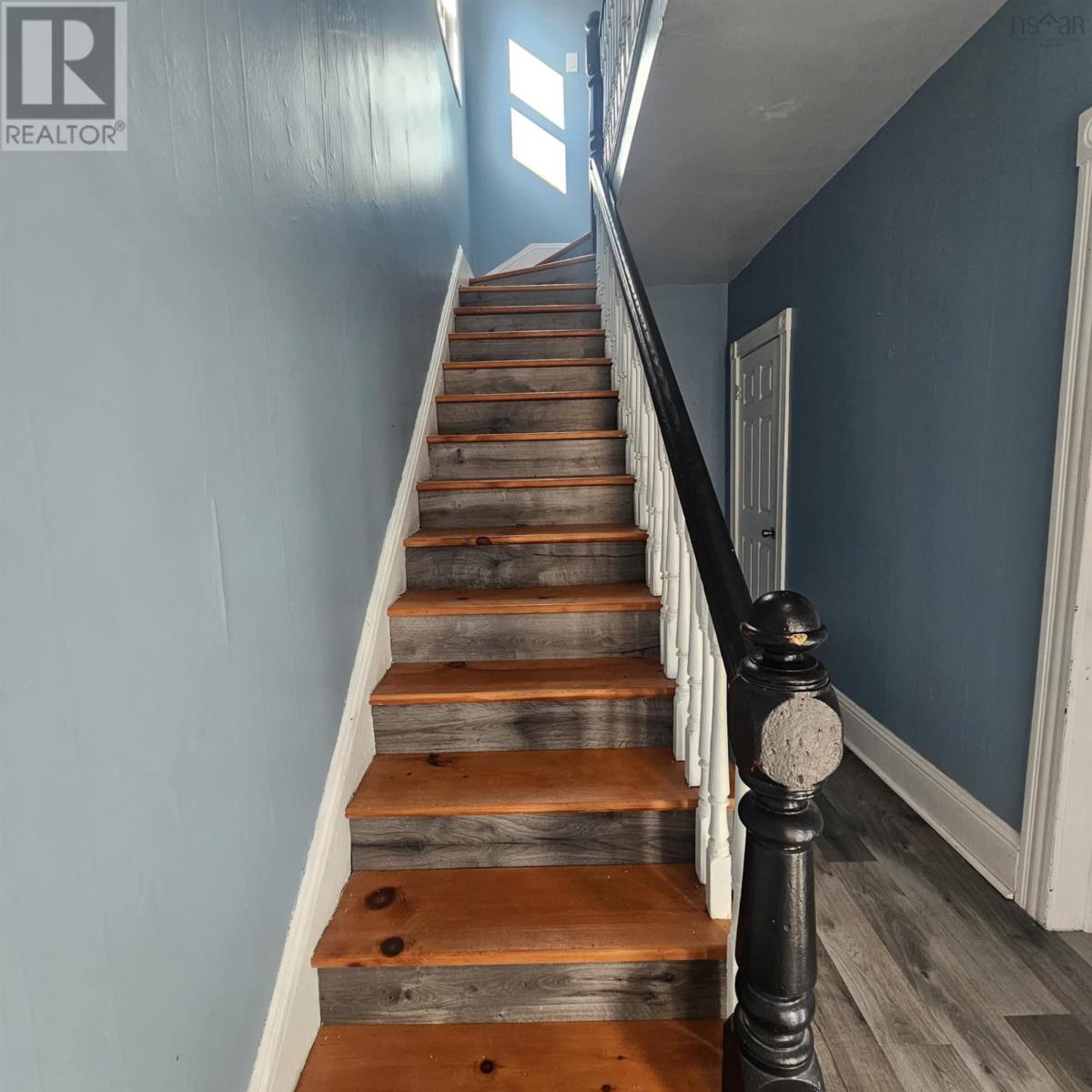 29 Wesley Street, Whitney Pier, Nova Scotia  B1N 2M5 - Photo 13 - 202527668