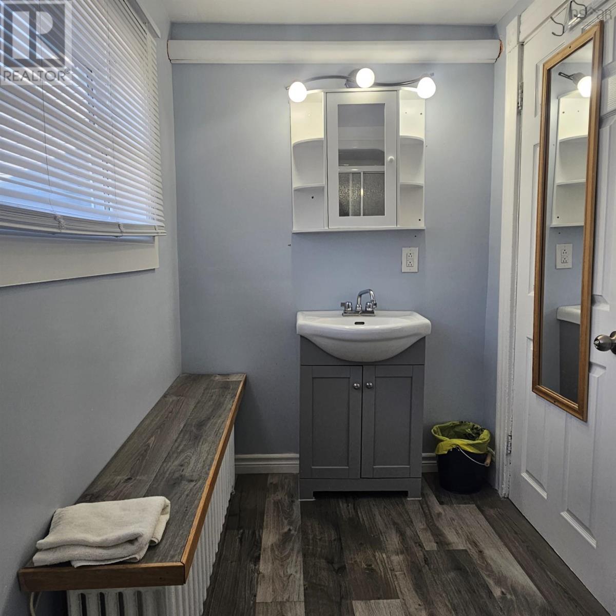 29 Wesley Street, Whitney Pier, Nova Scotia  B1N 2M5 - Photo 7 - 202527668