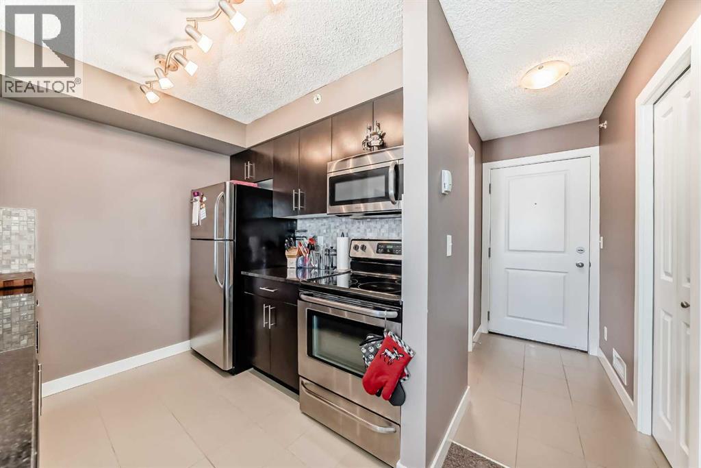 Property at 3407, 81 Legacy Boulevard SE image 4