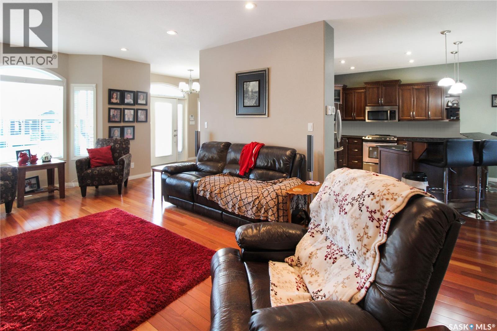 615 Hodgson Drive, Swift Current, Saskatchewan  S9H 0B4 - Photo 8 - SK023695