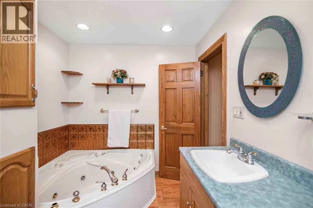 22 Mahony Avenue, Hamilton, Ontario  L8H 3C4 - Photo 15 - 40785865