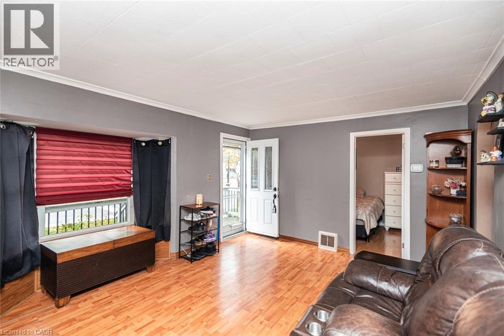 22 Mahony Avenue, Hamilton, Ontario  L8H 3C4 - Photo 7 - 40785865