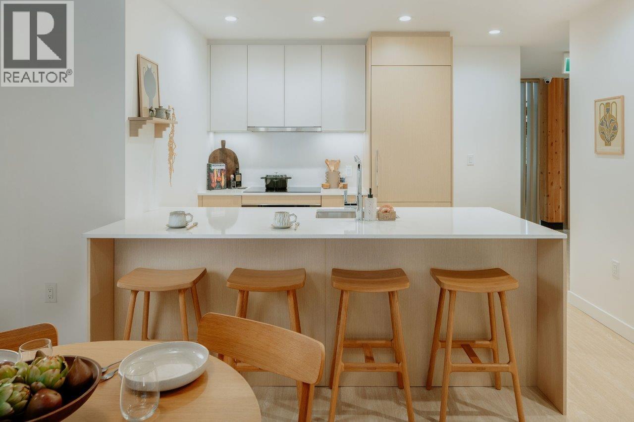 1201 3633 Willingdon Avenue, Burnaby, British Columbia  V0V 0V0 - Photo 3 - R3066132