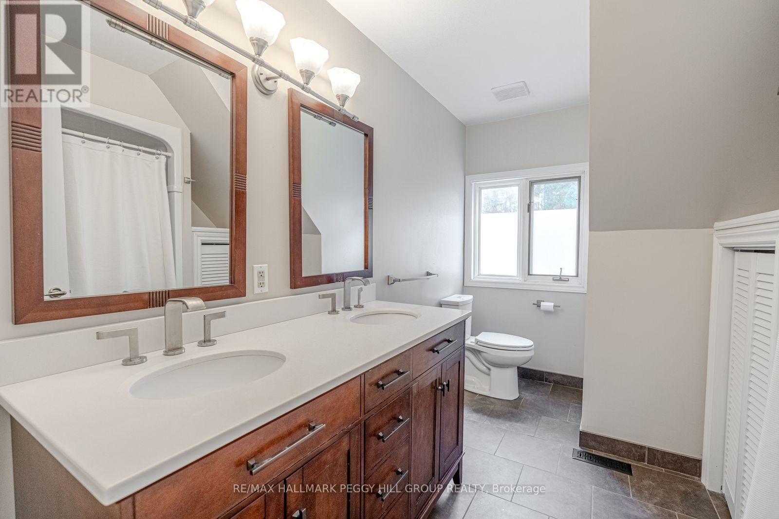 24 Willow Bay Drive, Springwater, Ontario  L9X 0R2 - Photo 19 - S12473384