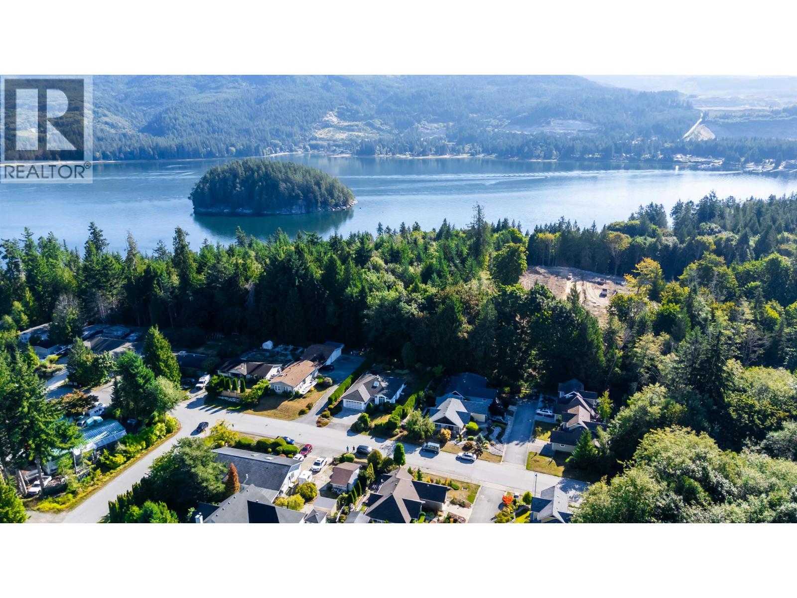 6114 S Gale Avenue, Sechelt, British Columbia  V7Z 0P9 - Photo 33 - R3065798