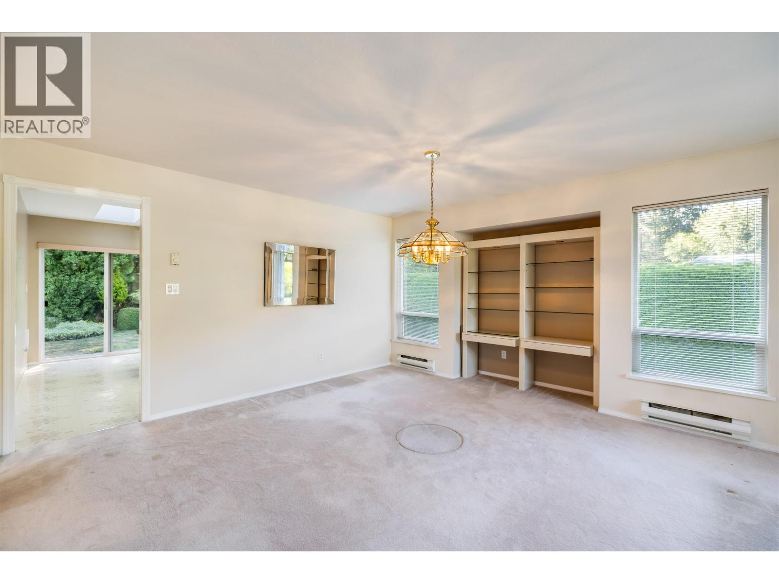 6114 S Gale Avenue, Sechelt, British Columbia  V7Z 0P9 - Photo 7 - R3065798