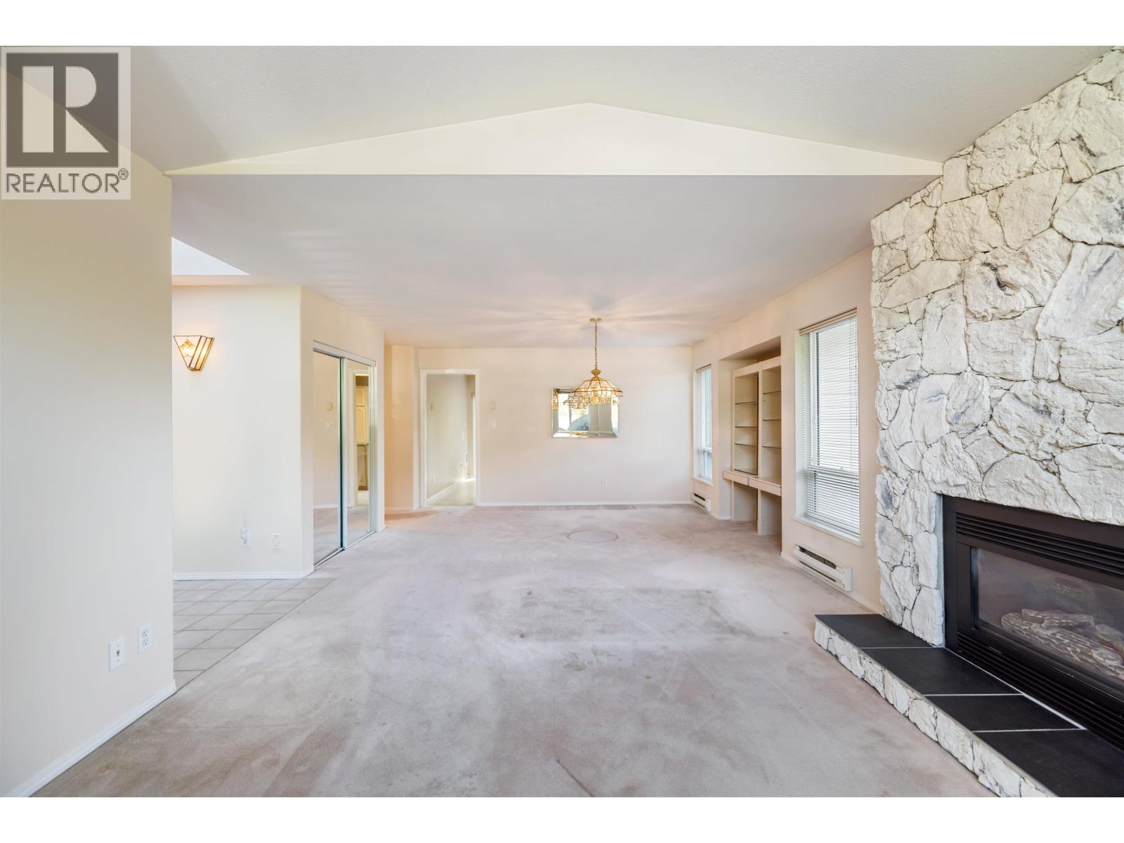 6114 S Gale Avenue, Sechelt, British Columbia  V7Z 0P9 - Photo 10 - R3065798