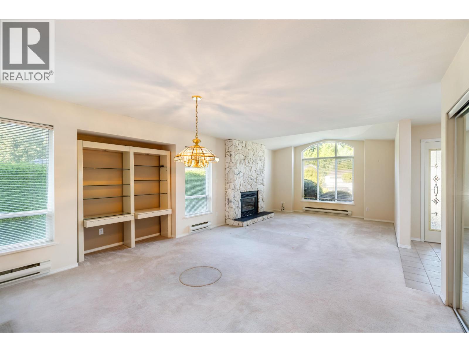 6114 S Gale Avenue, Sechelt, British Columbia  V7Z 0P9 - Photo 8 - R3065798