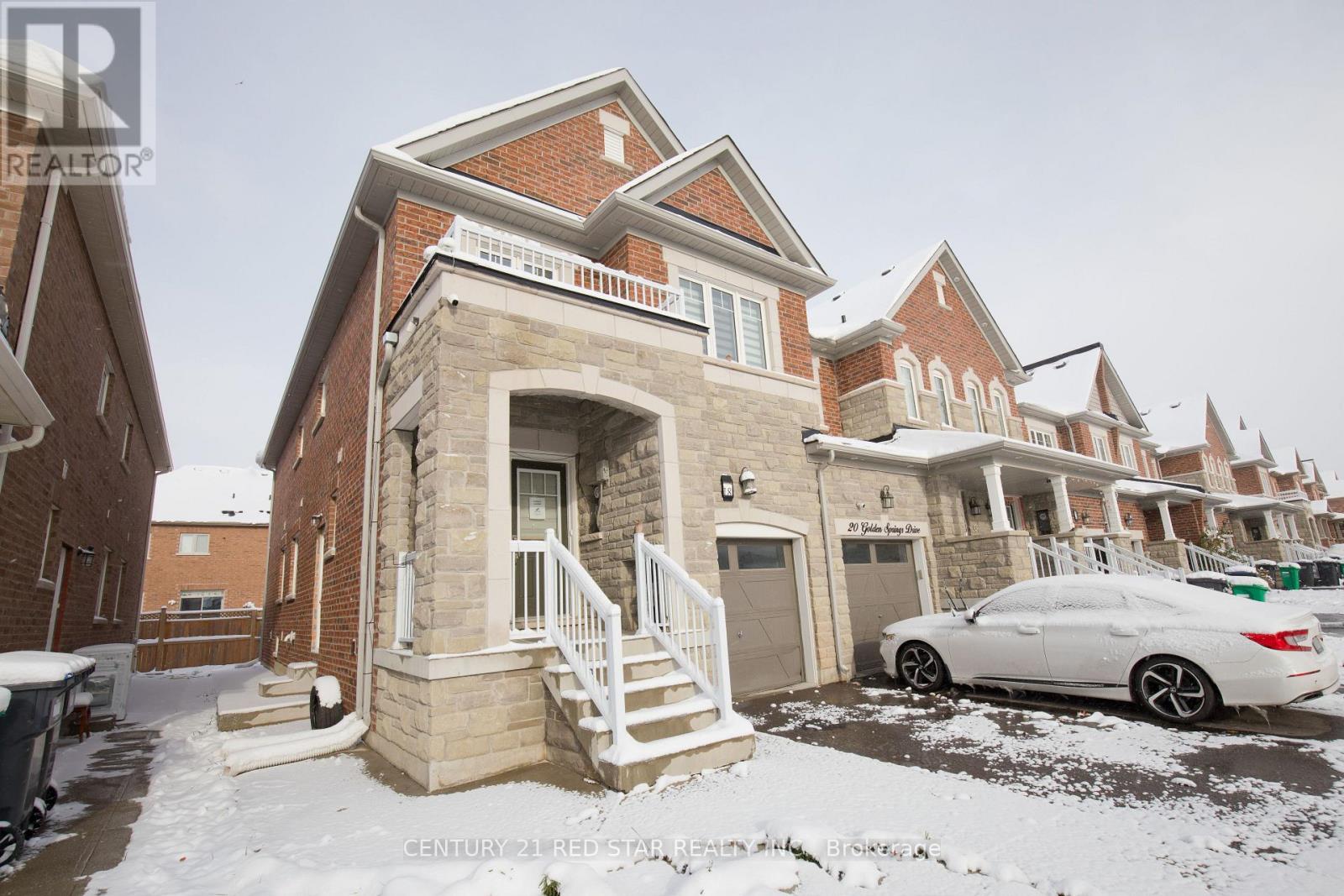 18 Golden Springs Drive, Brampton, Ontario  L7A 4N4 - Photo 2 - W12526884