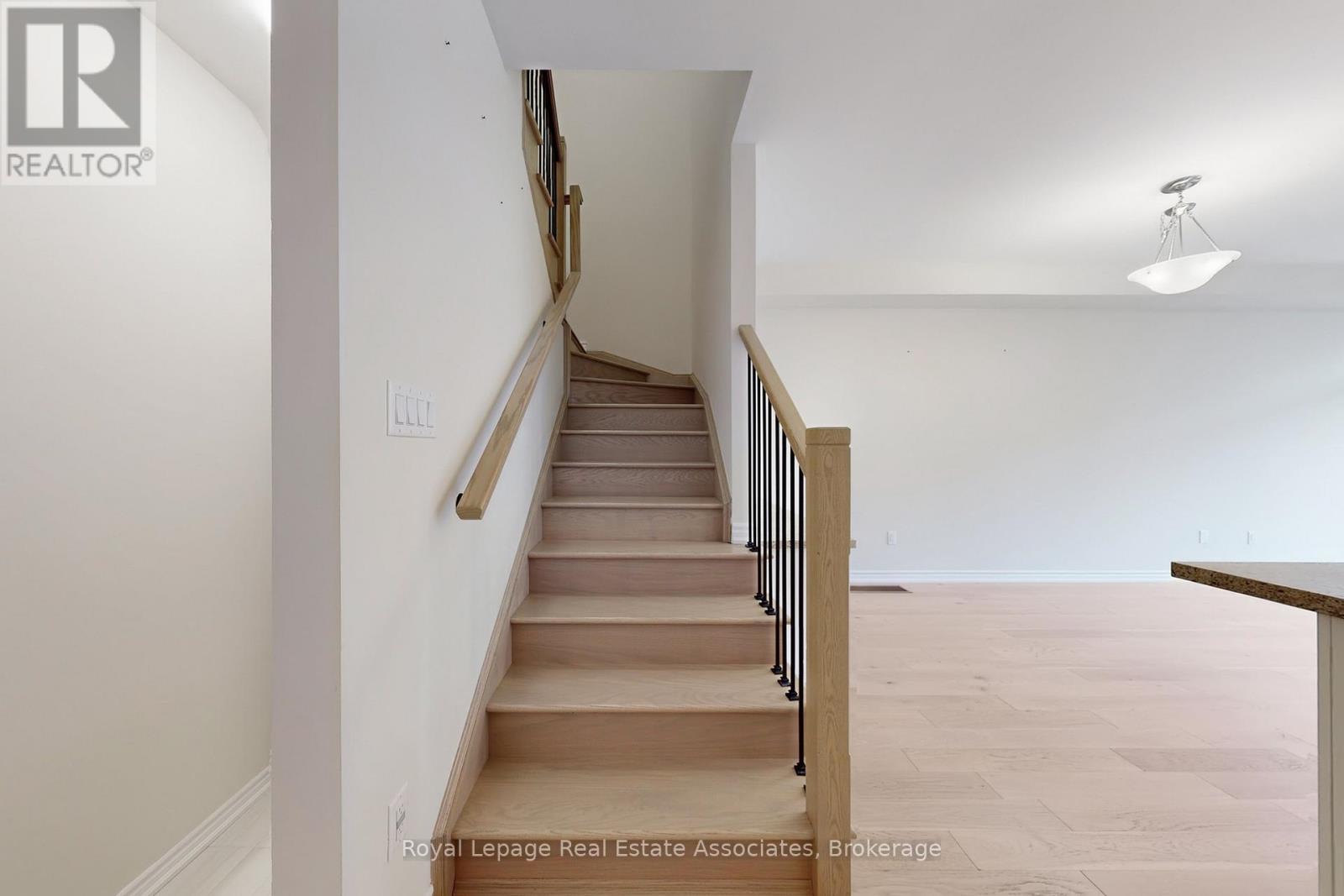 1411 Oakmont Common, Burlington, Ontario  L7P 0V8 - Photo 19 - W12527998