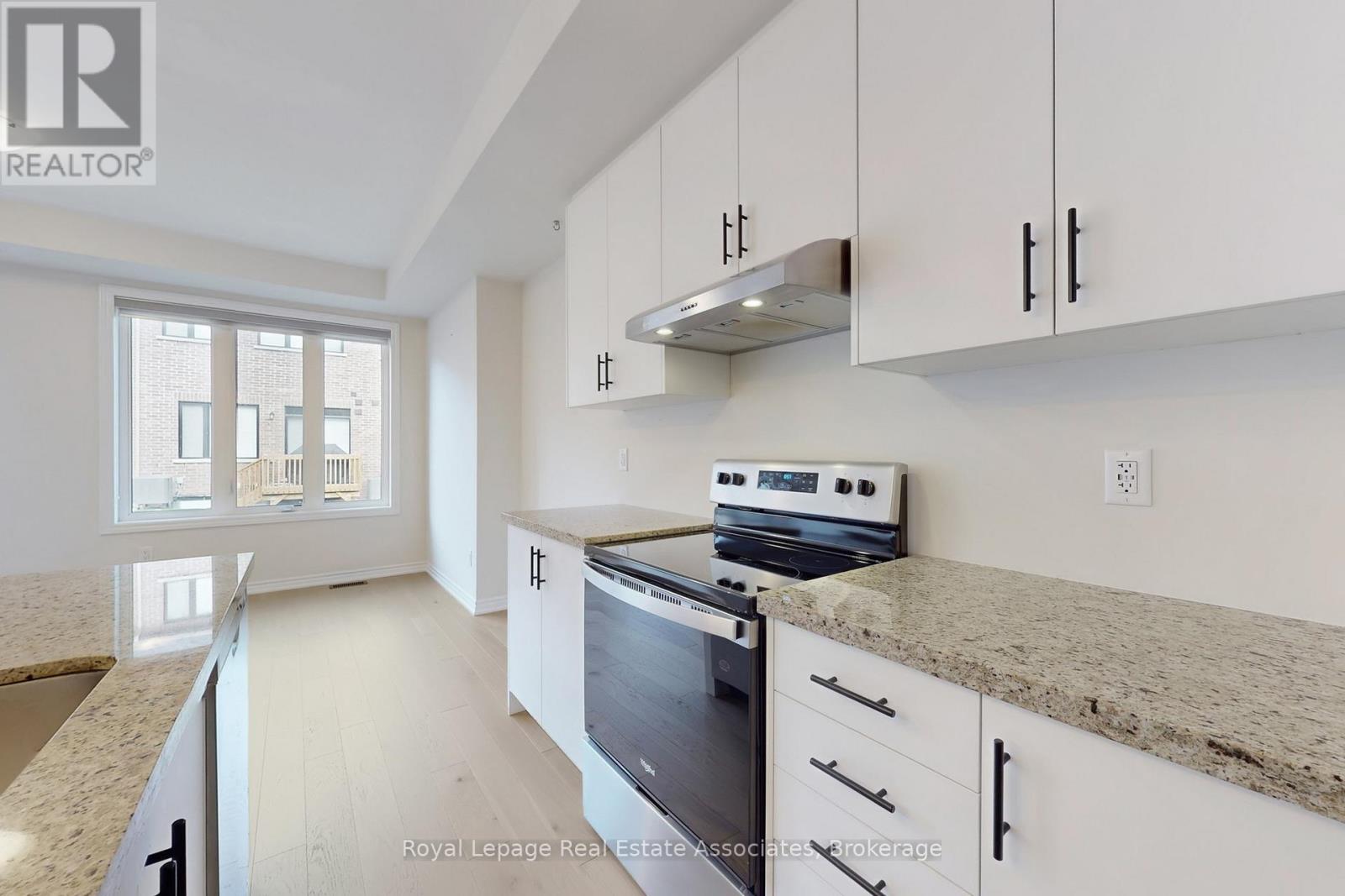 1411 Oakmont Common, Burlington, Ontario  L7P 0V8 - Photo 12 - W12527998