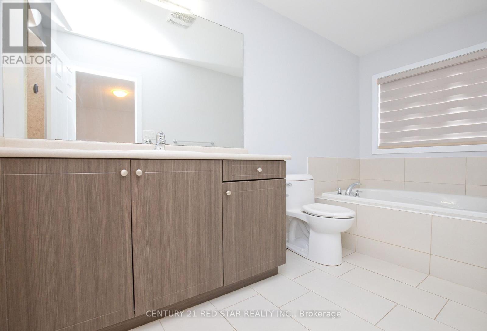 18 Golden Springs Drive, Brampton, Ontario  L7A 4N4 - Photo 27 - W12526884