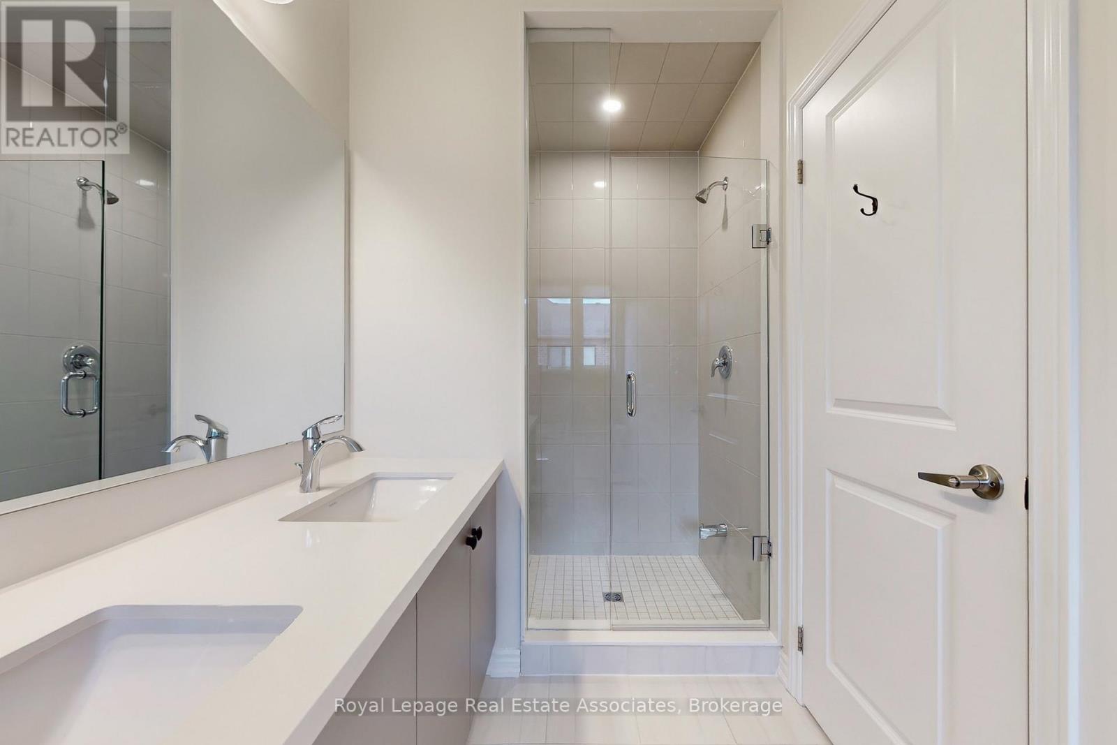 1411 Oakmont Common, Burlington, Ontario  L7P 0V8 - Photo 28 - W12527998