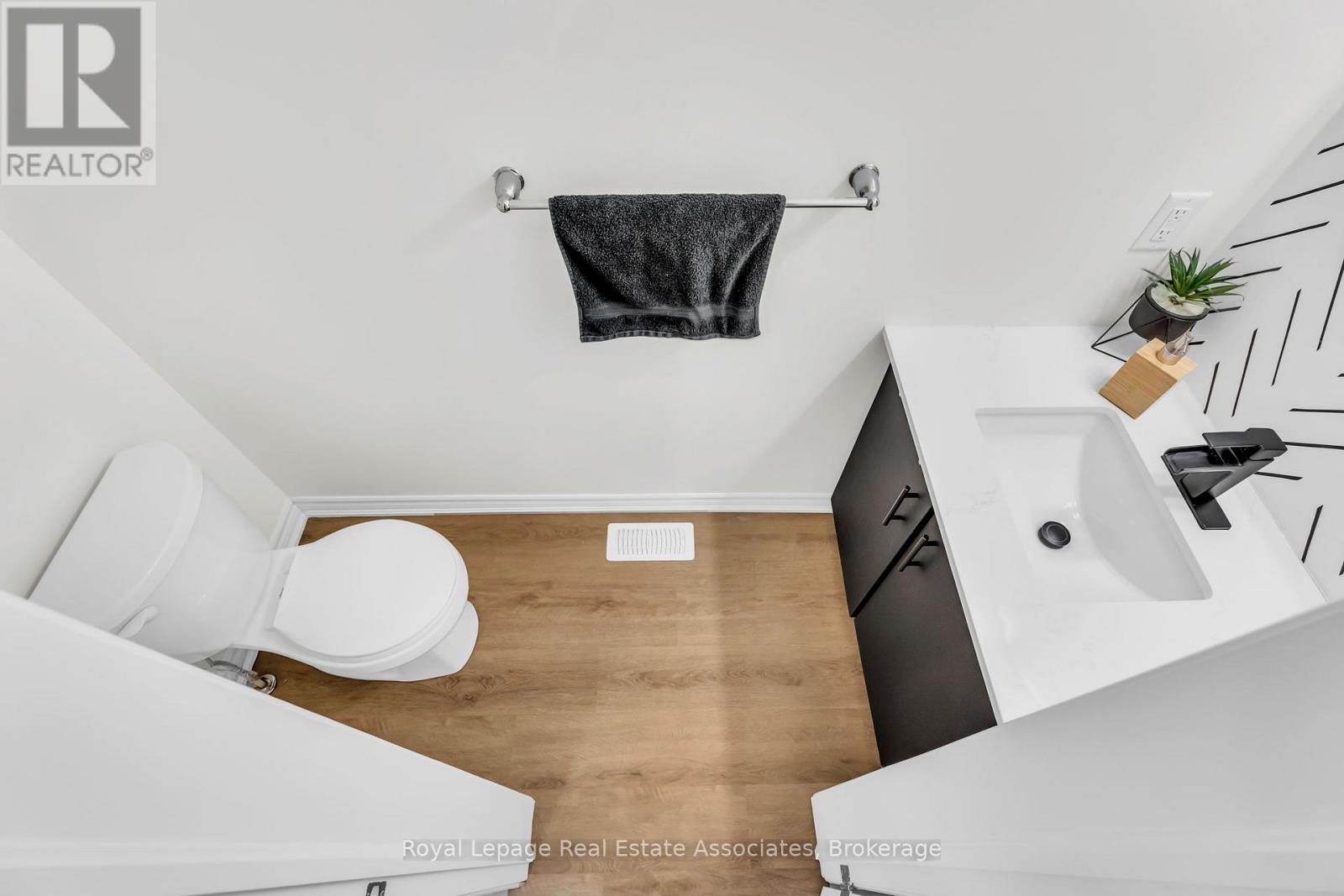 49 - 314 Equestrian Way, Cambridge, Ontario  N3E 0E4 - Photo 22 - X12518824