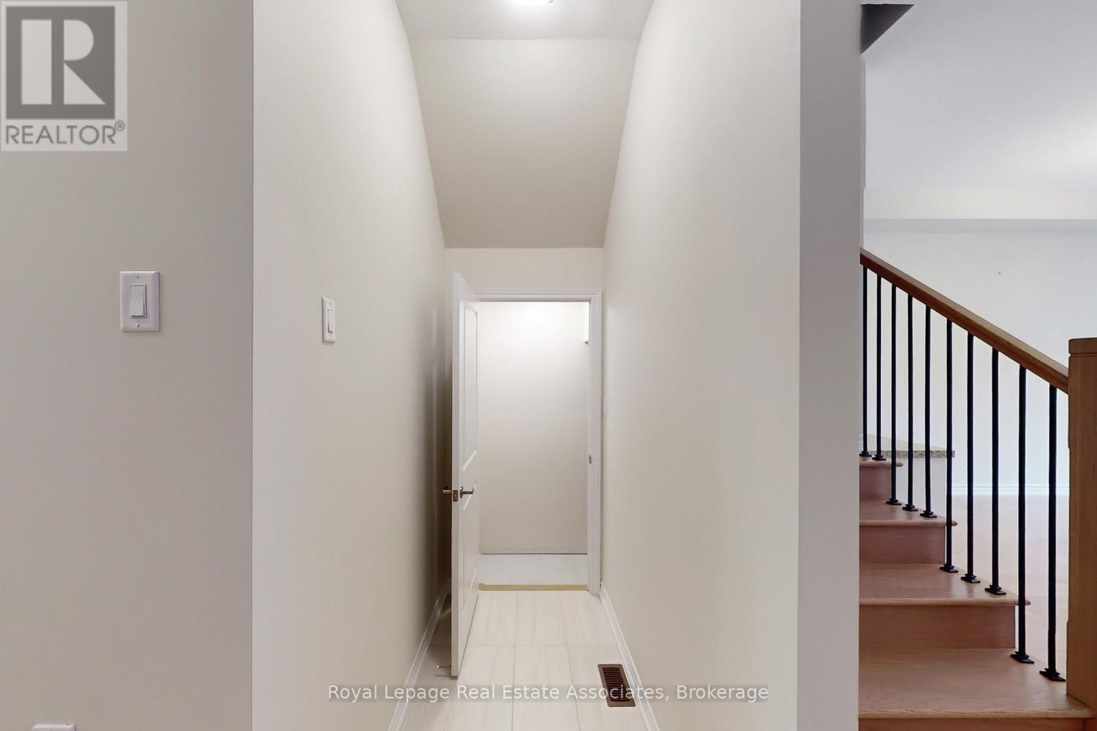 1411 Oakmont Common, Burlington, Ontario  L7P 0V8 - Photo 40 - W12527998