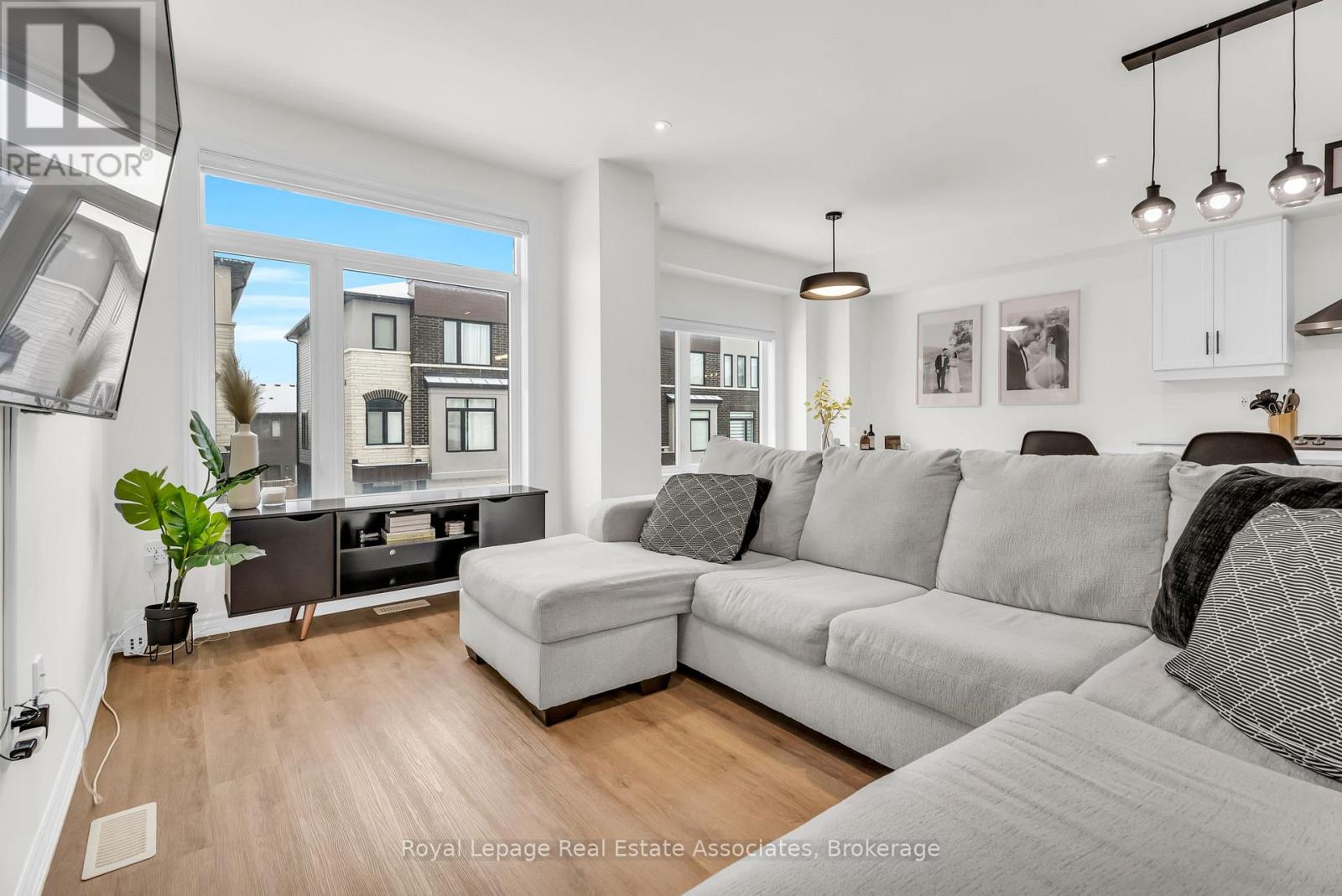 49 - 314 Equestrian Way, Cambridge, Ontario  N3E 0E4 - Photo 17 - X12518824